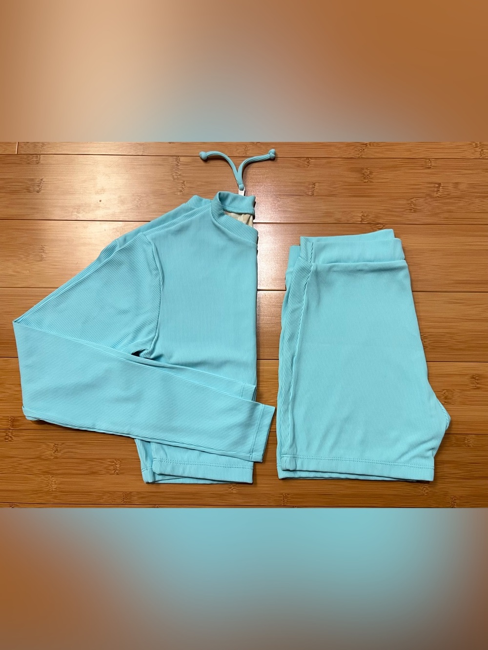 Mai Rashguard and Shorts, size M